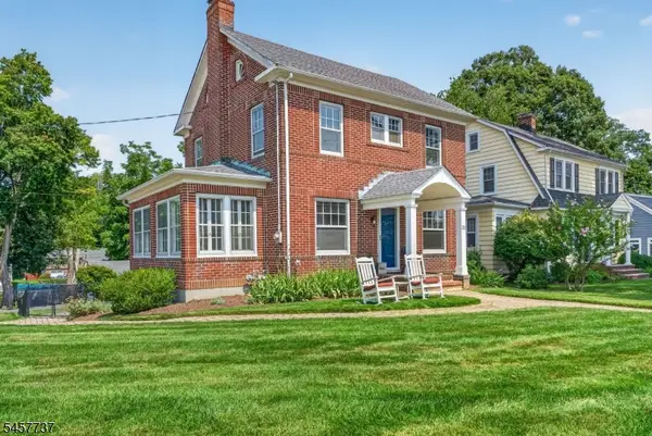 31 Frederick St, Morristown Town, NJ 07960