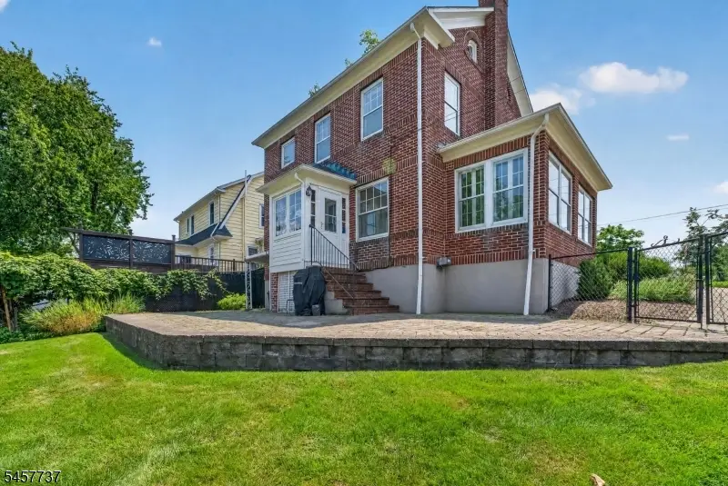 31 Frederick St, Morristown, NJ 07960 - #2
