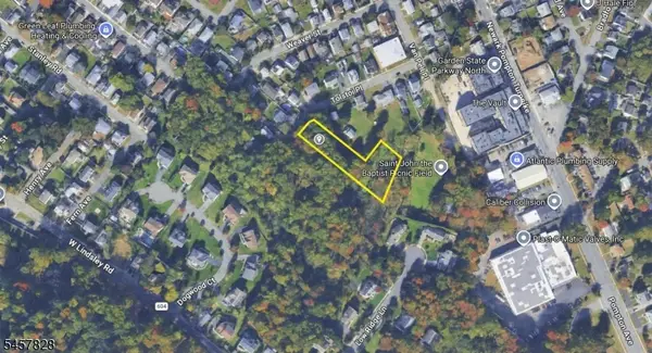 35 Tolstoi Place, Cedar Grove Twp., NJ 07424