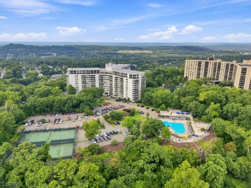 1 Claridge Dr #917, Verona, NJ 07044 - #2