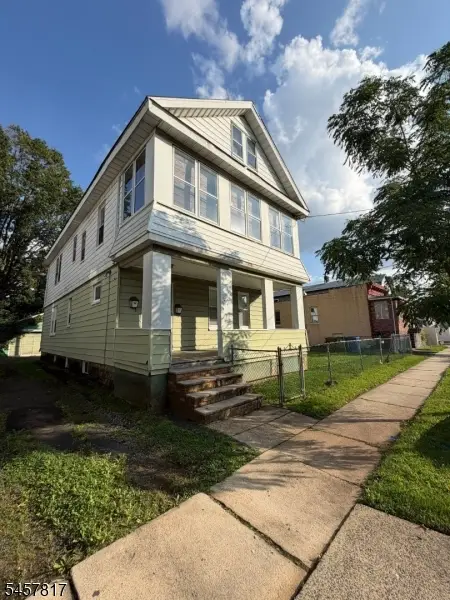 1220 E Henry St, Linden, NJ 07036 - #1