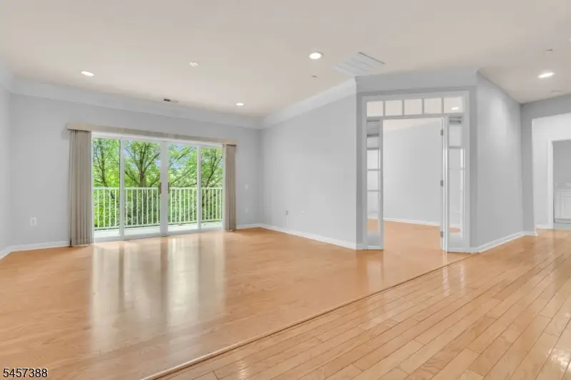 3210 Chesterwood Way #3210, Franklin, NJ 08873 - #2