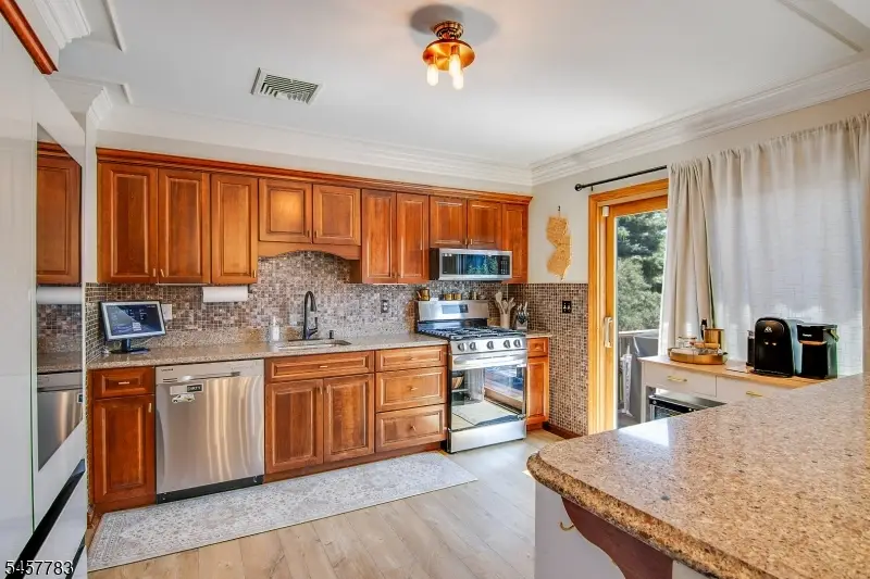 42 Randolph St, Lincoln Park, NJ 07035 - #3