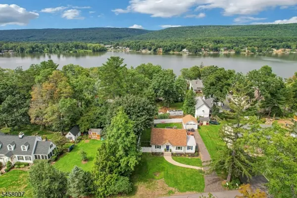 58 Ramapo Rd, West Milford Twp., NJ 07421