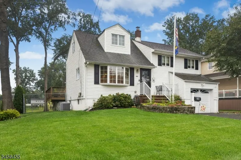 299 Stoughton Ave, Cranford, NJ 07016 - #2