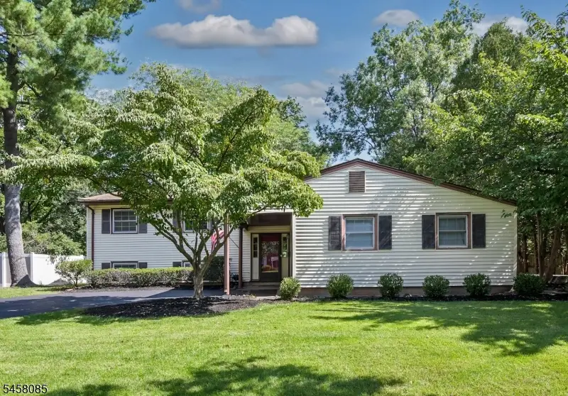 21 Heinrich Rd, Franklin, NJ 08873 - #2