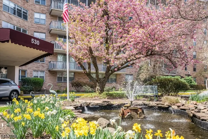 530 Valley Rd #6P, Upper Montclair, NJ 07043 - #3