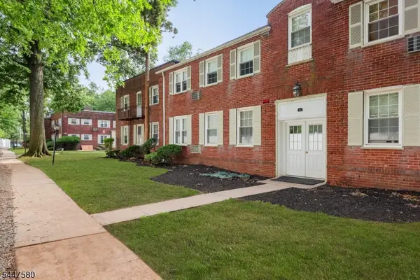 46 F Parkway Village, Cranford Twp., NJ 07016