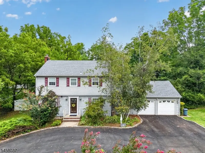 162 W Hobart Gap Rd, Livingston, NJ 07039 - #3