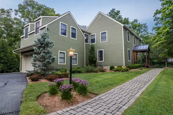 7 S Locust Lake Rd, Hope Twp., NJ 07825