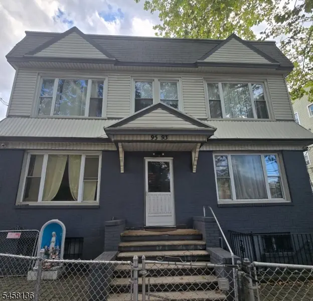 93-95 Hawkins St #4, Newark, NJ 07105 - #1