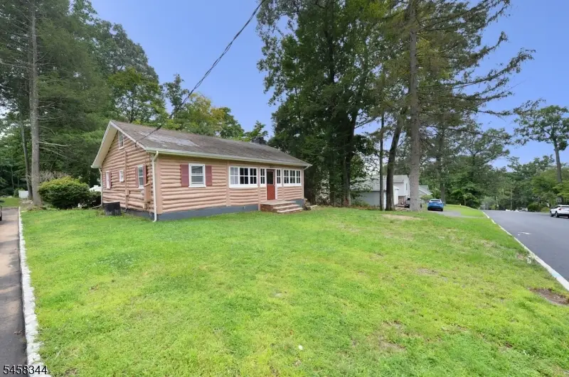 100 Tower Rd, Pines Lake, NJ 07470 - #2