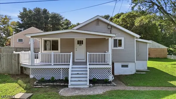 289 Hillcrest Dr, Milford Boro, NJ 08848