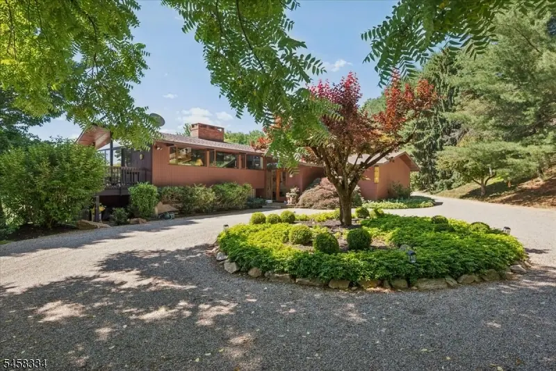 15 Palatine Rd, Tewksbury, NJ 07830 - #2