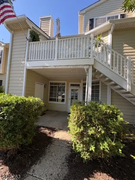 51 Wentworth Road, The Hills, NJ 07921 - #1