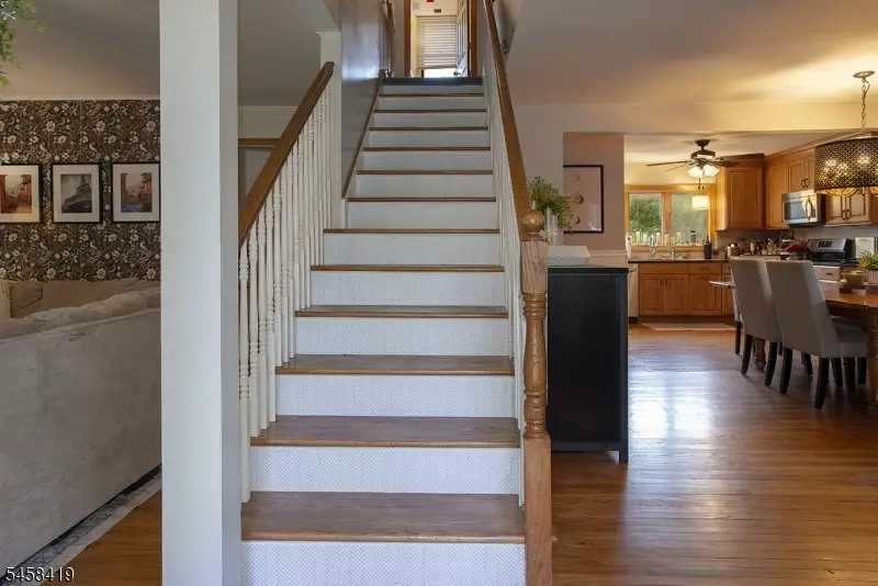 6 Helen St, Hopatcong, NJ 07874 - #3