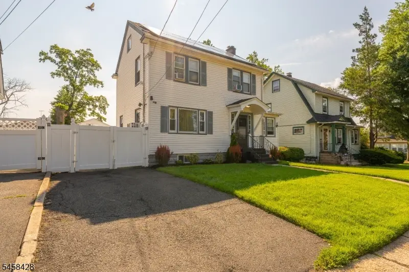 331 Thompson Avenue, Roselle, NJ 07203 - #3