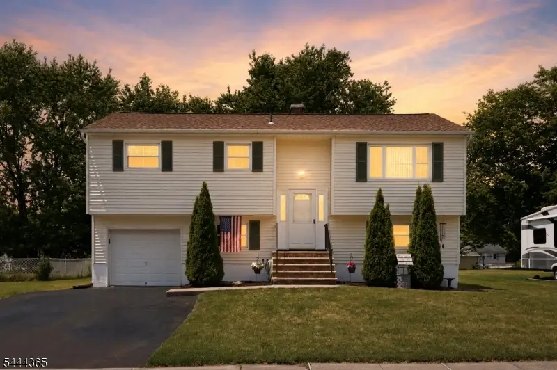 9 Brearly Cres, Flanders, NJ 07836 - #1