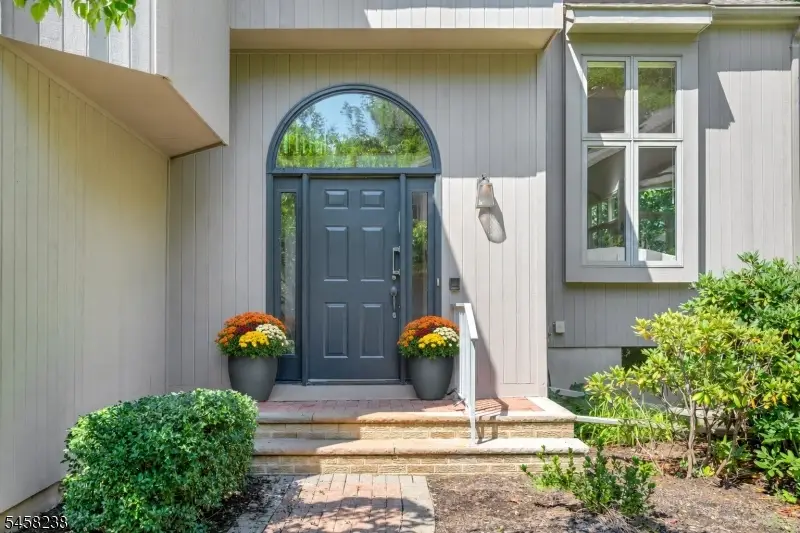 36 Robinhood Dr, Mountain Lakes, NJ 07046 - #1