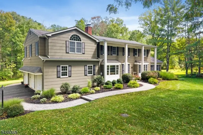 74 Grayrock Rd, Annandale, NJ 08809 - #2