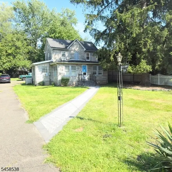 704 Franklin Tpke, Allendale Boro, NJ 07401