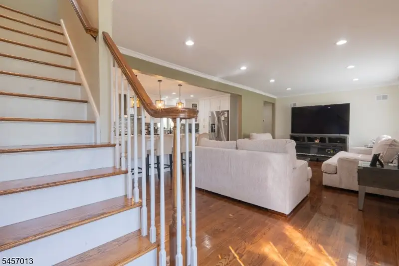 10 Evelyn Ter, Preakness, NJ 07470 - #2
