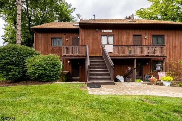 2 Alta Ct W #1, Vernon Twp., NJ 07462