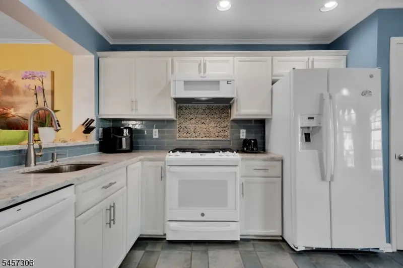 3701 Tudor Dr #3701, Pompton Plains, NJ 07444 - #2