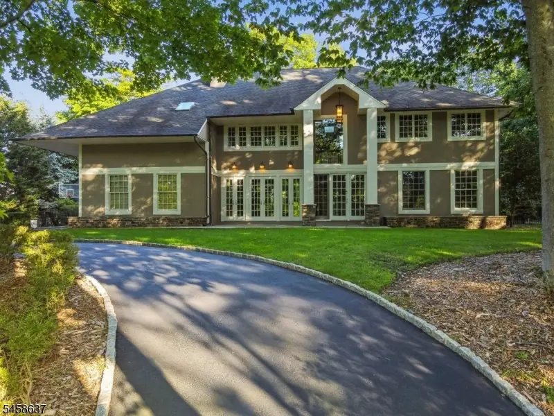 16 Holmehill Lane, Roseland, NJ 07068 - #2