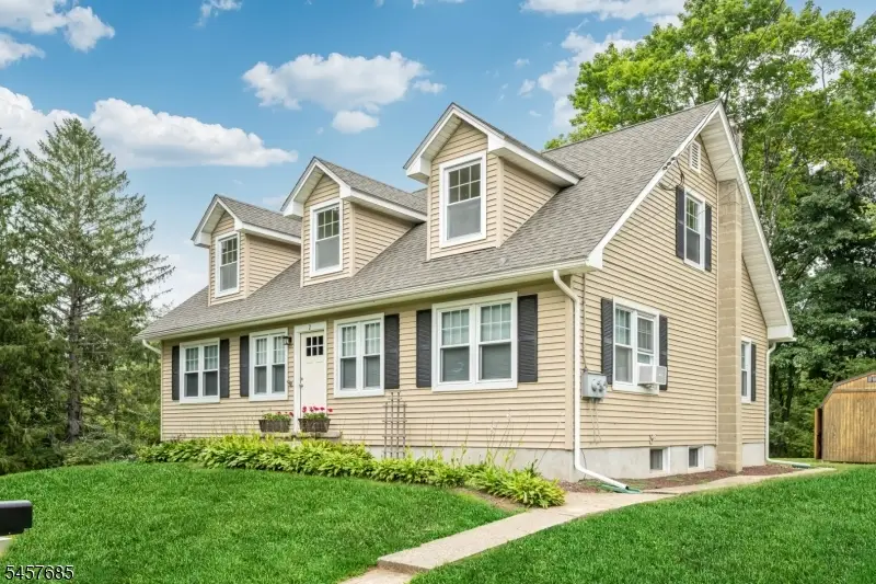 2 Glen Ave, Budd Lake, NJ 07828 - #2