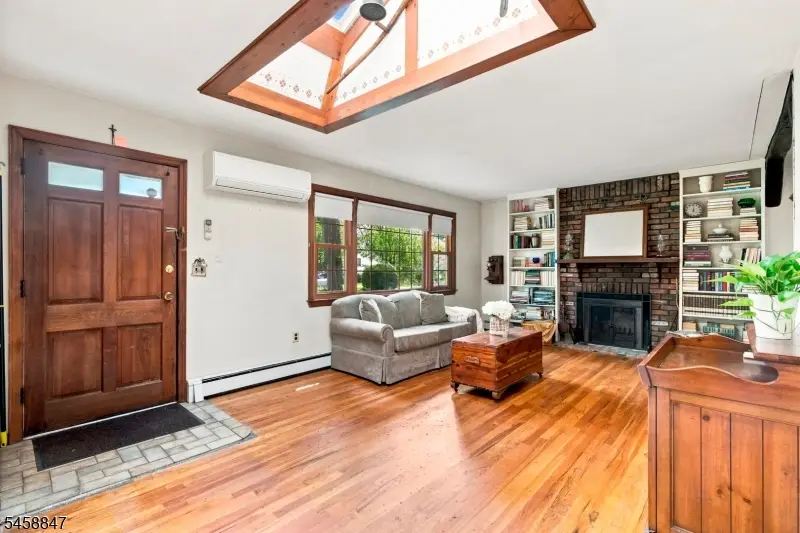 2 Mohican Trl, Oak Ridge, NJ 07438 - #3