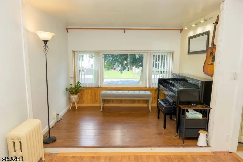126 Post Ave, Lyndhurst, NJ 07071 - #2
