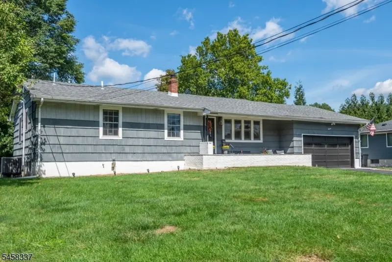 11 Malcolm Dr, Fairfield, NJ 07004 - #1