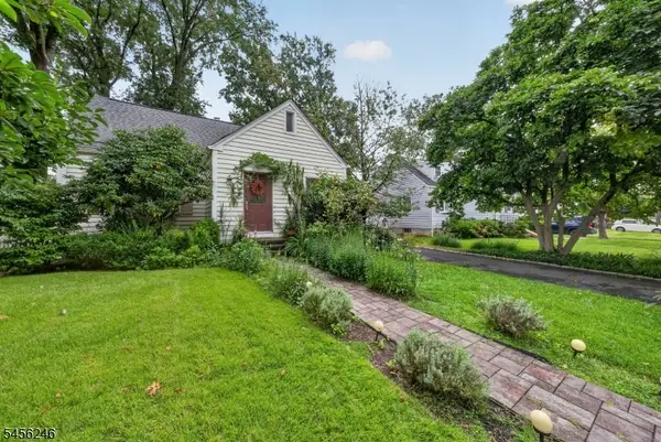 12 Omaha Dr, Cranford Twp., NJ 07016