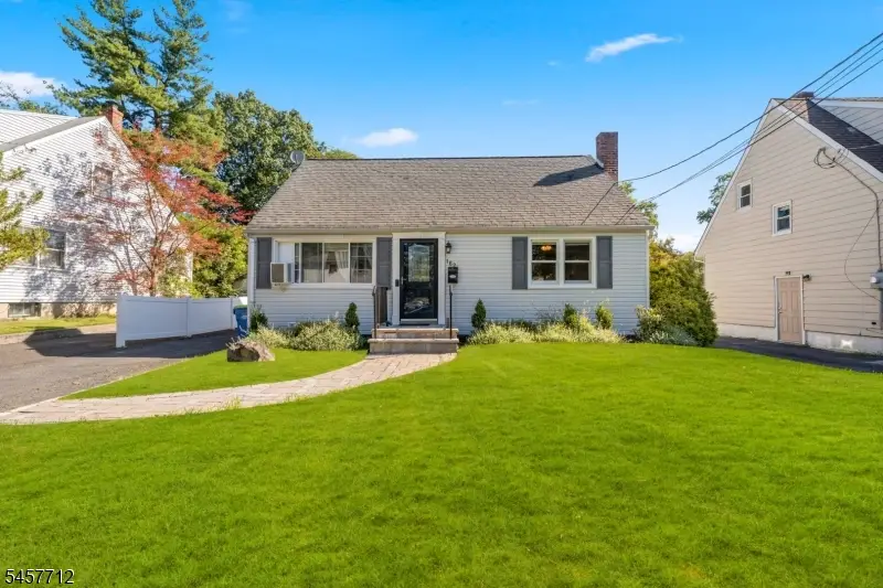 162 Harding Ave, North Plainfield, NJ 07063 - #1