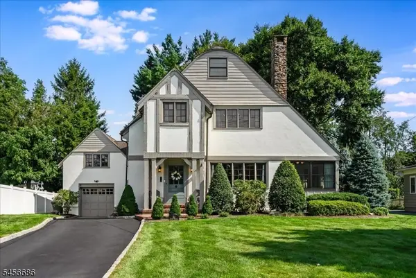 251 Tuttle Pkwy, Westfield Town, NJ 07090