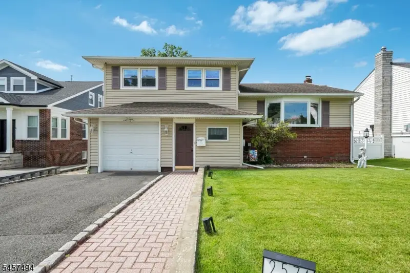 2574 Allen Ave, Union, NJ 07083 - #1