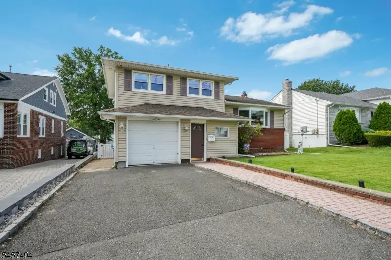 2574 Allen Ave, Union, NJ 07083 - #2