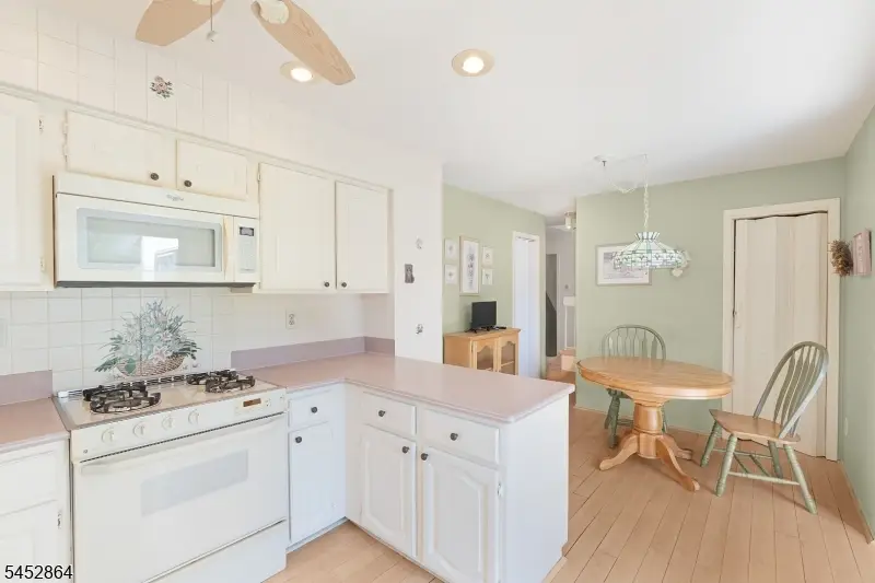 250 Ridgedale Ave #3, Florham Park, NJ 07932 - #3