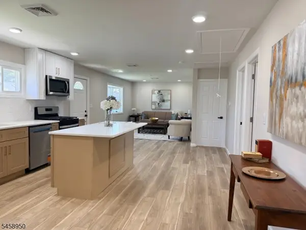 36 Charles Ter, Piscataway Twp., NJ 08854