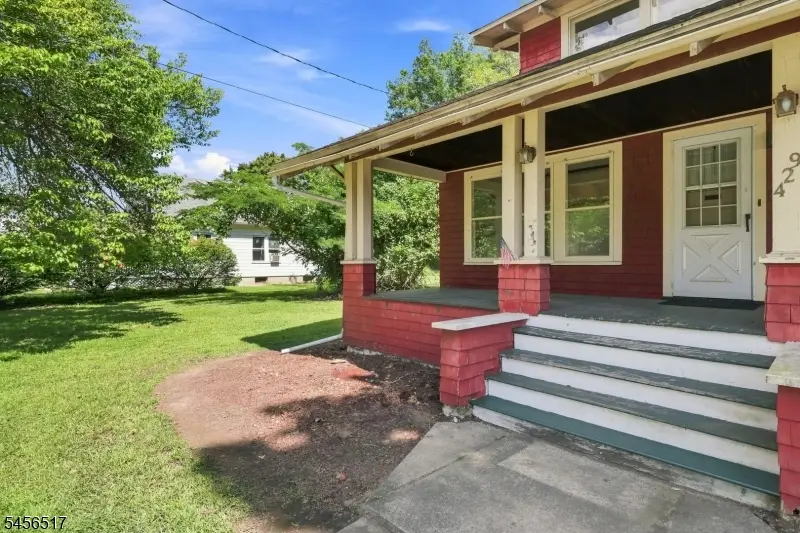 429 Greenwich St, Belvidere, NJ 07823 - #3