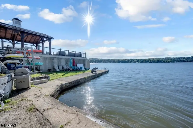91 Randolph Ave, Hopatcong, NJ 07843 - #2