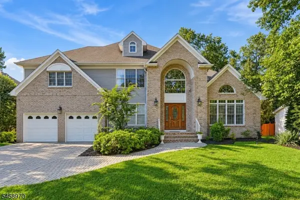 3 Alexandria Dr, East Hanover Twp., NJ 07936