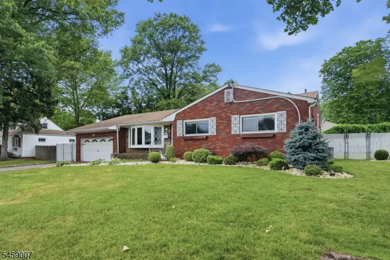 198 Cornell Ave, Rahway, NJ 07065 - #2