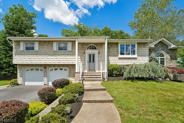 18 Mary Ellen Dr, Edison Twp., NJ 08820