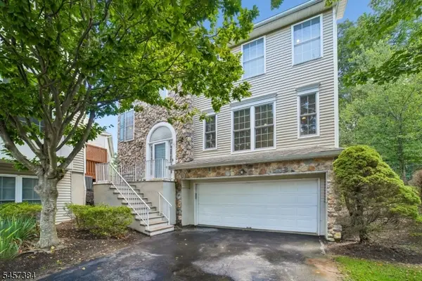 147 Arrowgate Dr, Randolph Twp., NJ 07869