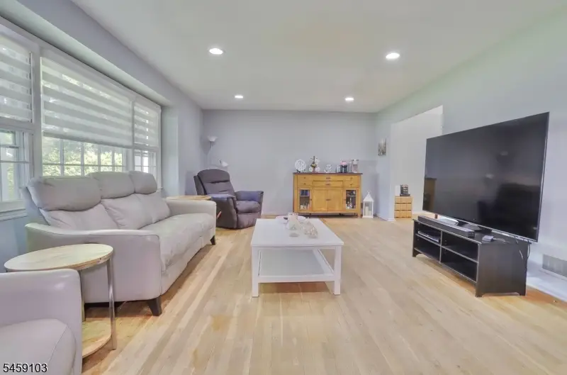 93 Summit Ct, Westfield, NJ 07090 - #2