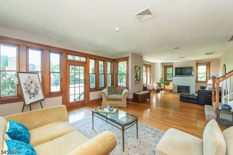 580 Wyckoff Ave, Mahwah, NJ 07430 - #3