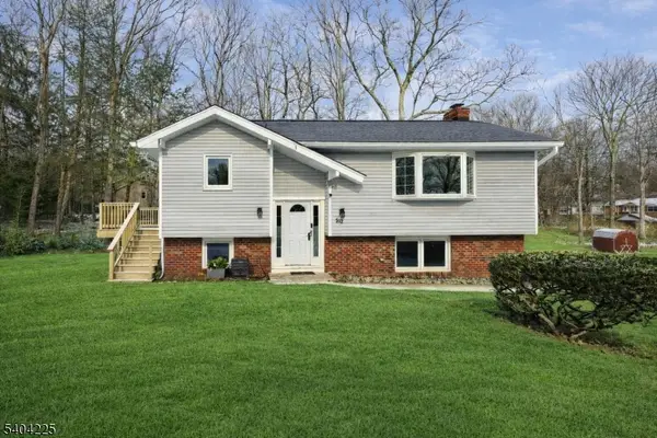 512 Lake Shore Dr, West Milford Twp., NJ 07421
