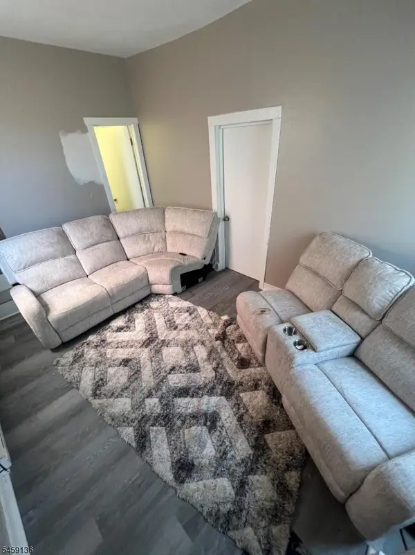 52 S State St, Hackensack City, NJ 07601